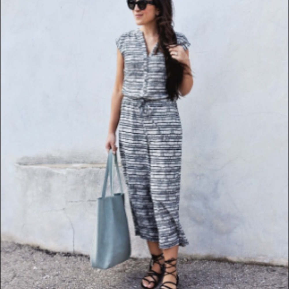 Old Navy Wide Leg Jumpsuit Size M